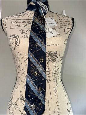 🌟Tricia Fix Embellished Tie🌟